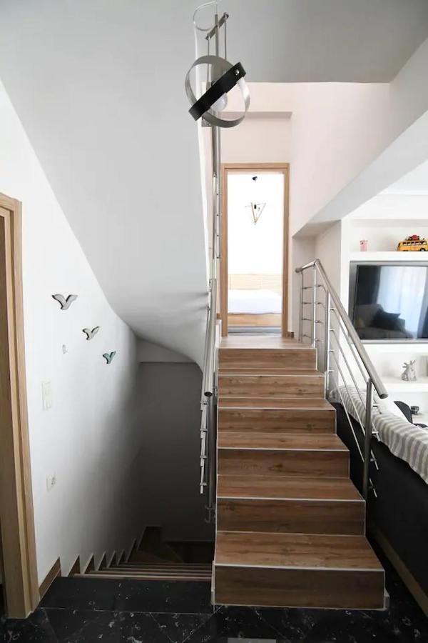 Beach House With Garden Anavyssos Exteriör bild